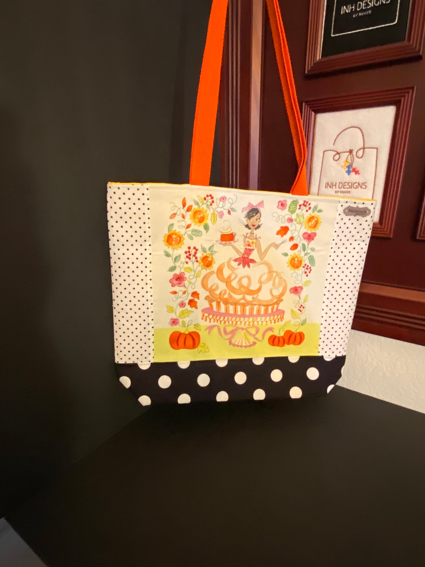Tote-ally Autumn Tote